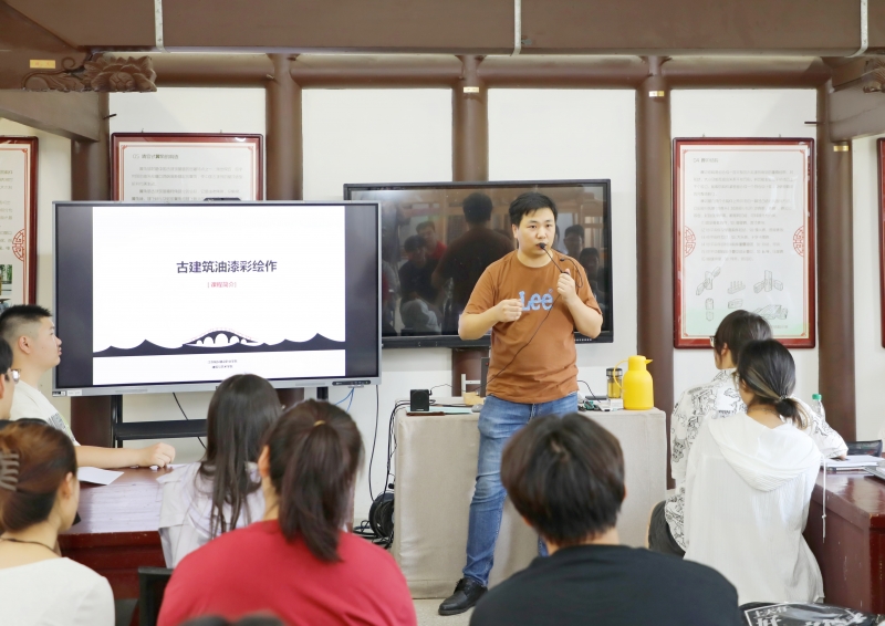 肖丙柯 - 副本.jpg